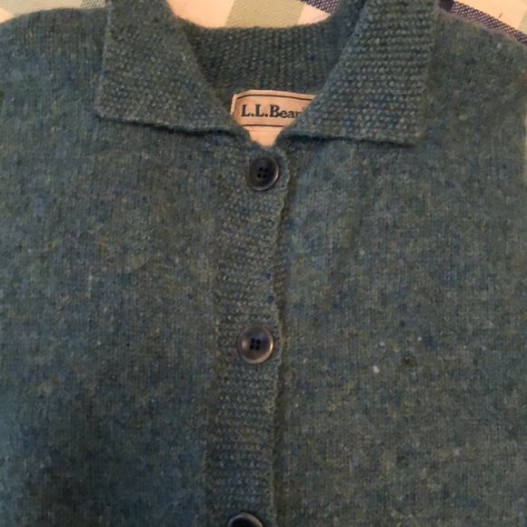 L. L. Bean Wool Cardigan Sweater Size Large - Picture 7 of 7